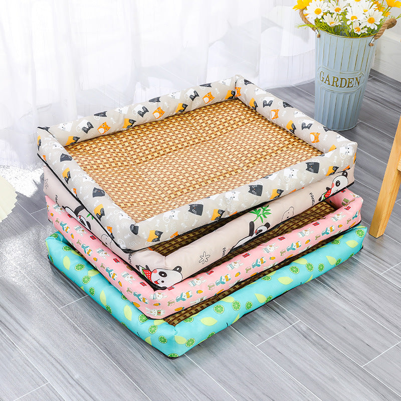PetTime pet ice mat for summer cooling, showing a soft, gel-filled surface designed to keep pets cool and comfortable.