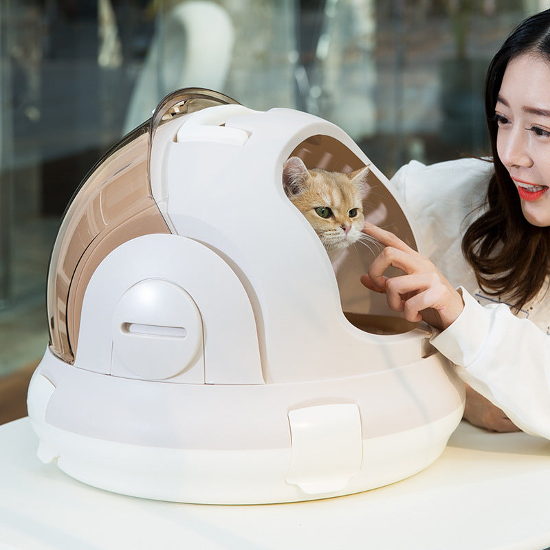 PetTime cat portable space capsule showing a compact, cozy travel carrier for cats with transparent dome and secure entrance.