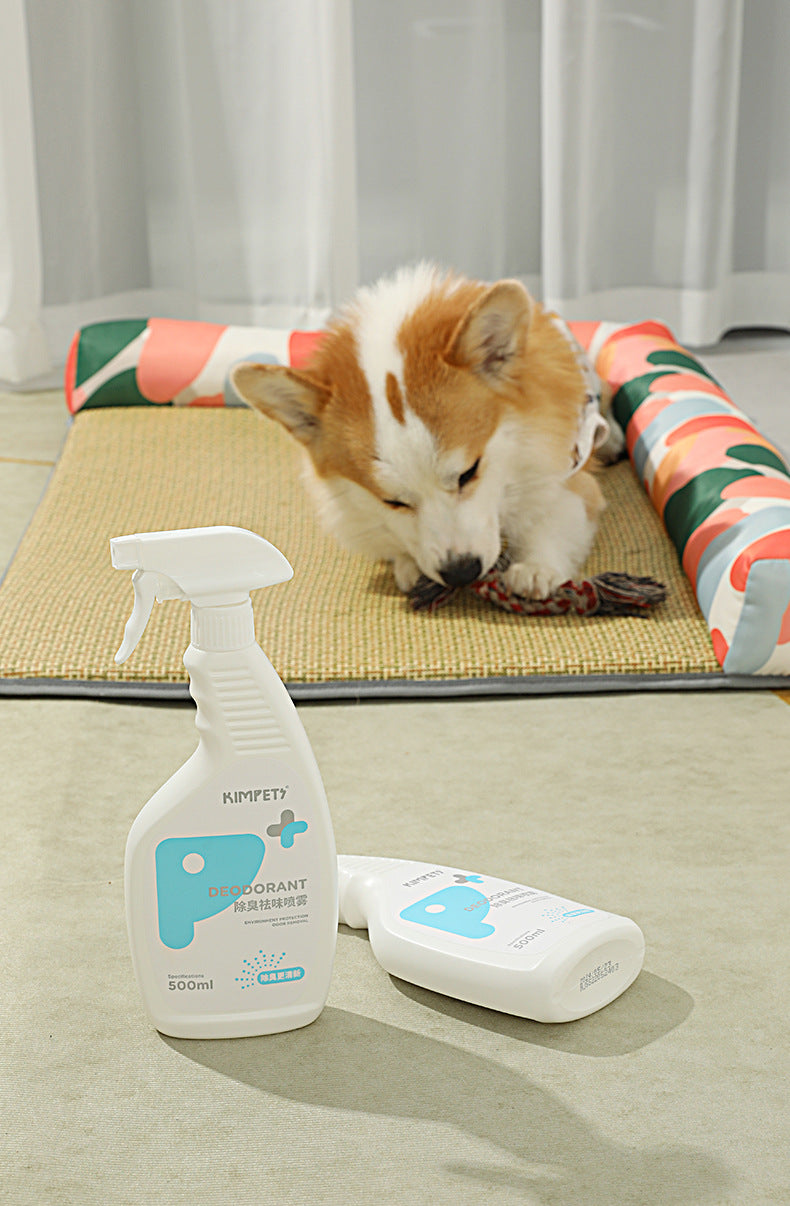 PetTime pet disinfection spray bottle with nozzle, showing the spray product for sanitizing pets and their environments.