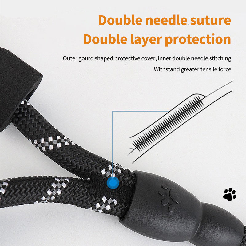 PetTime nylon elastic traction rope for dogs, showing a close-up of the durable, flexible leash with metal clasp and padded handle.